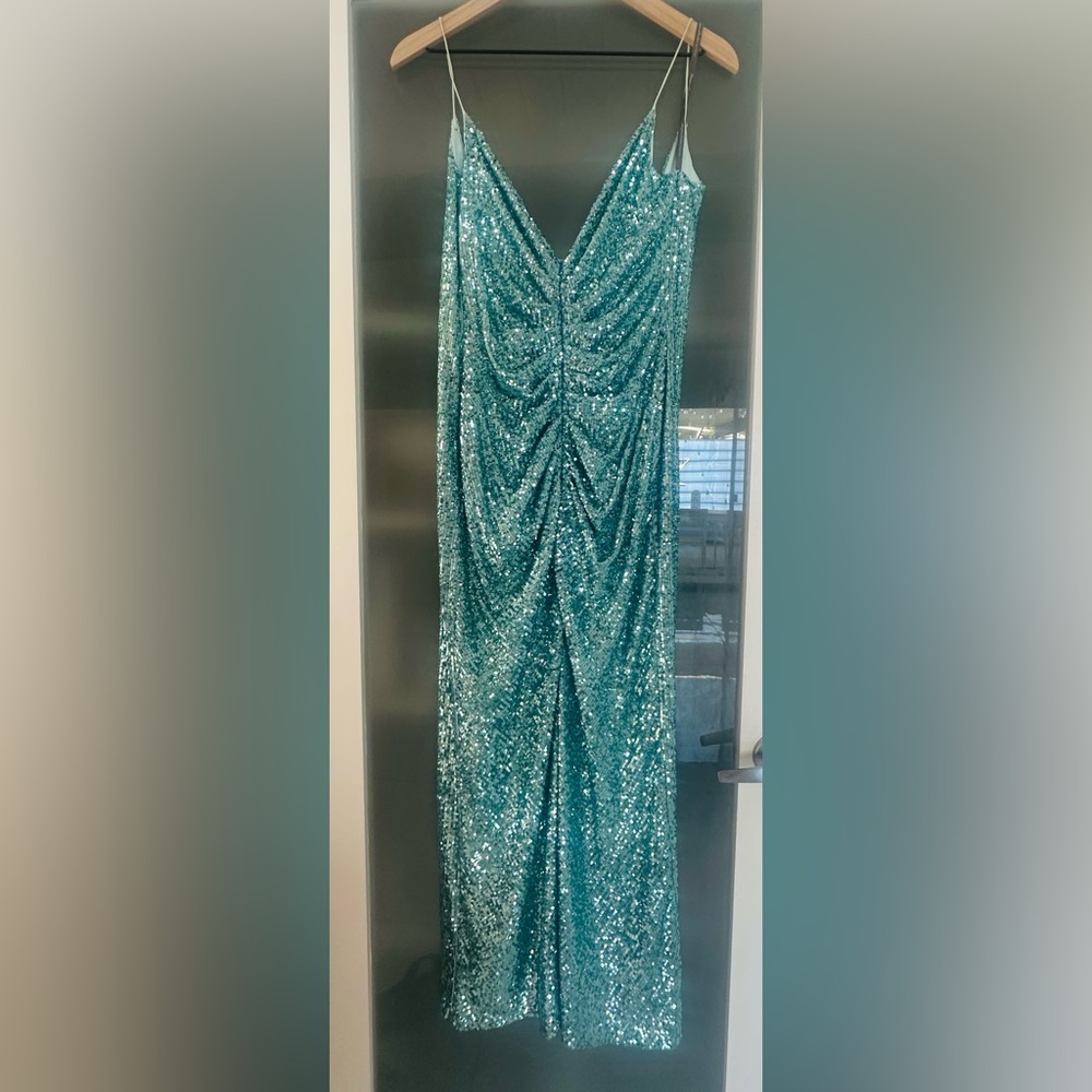 Monique Lhuillier Stunning Aqua Blue Sequin Ruched Midi Cocktail Gown - Picture 5 of 10